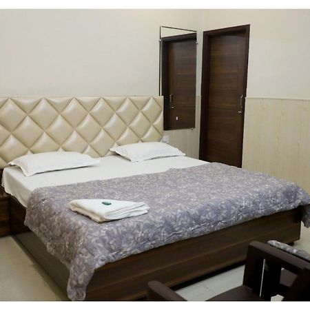 Rk Lodge Amritsar Exteriér fotografie