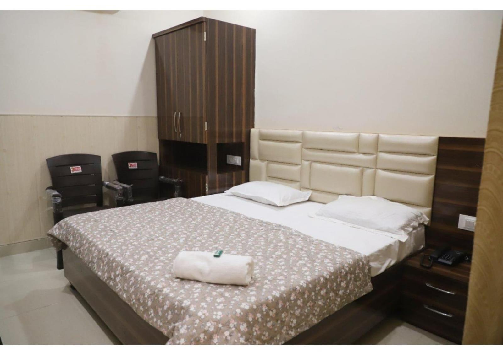 Rk Lodge Amritsar Exteriér fotografie